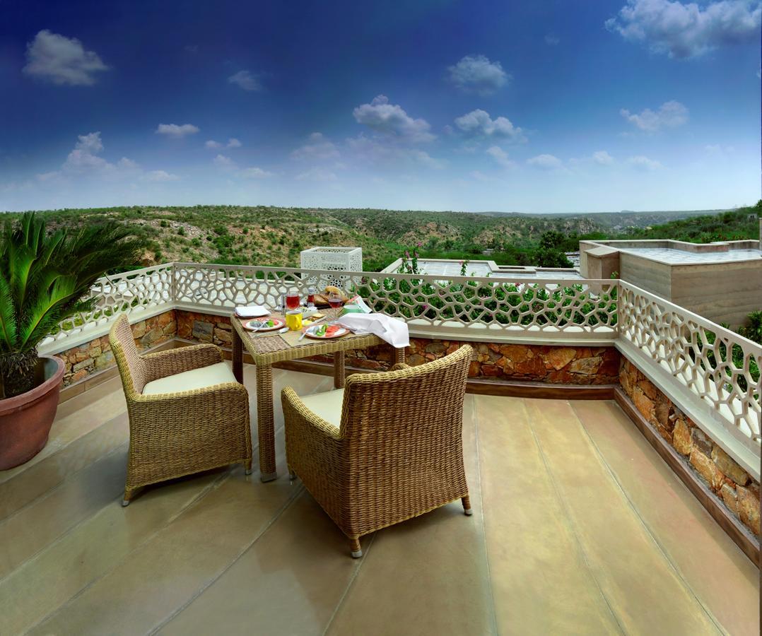 The Lalit Mangar Hotel Dhauj Luaran gambar