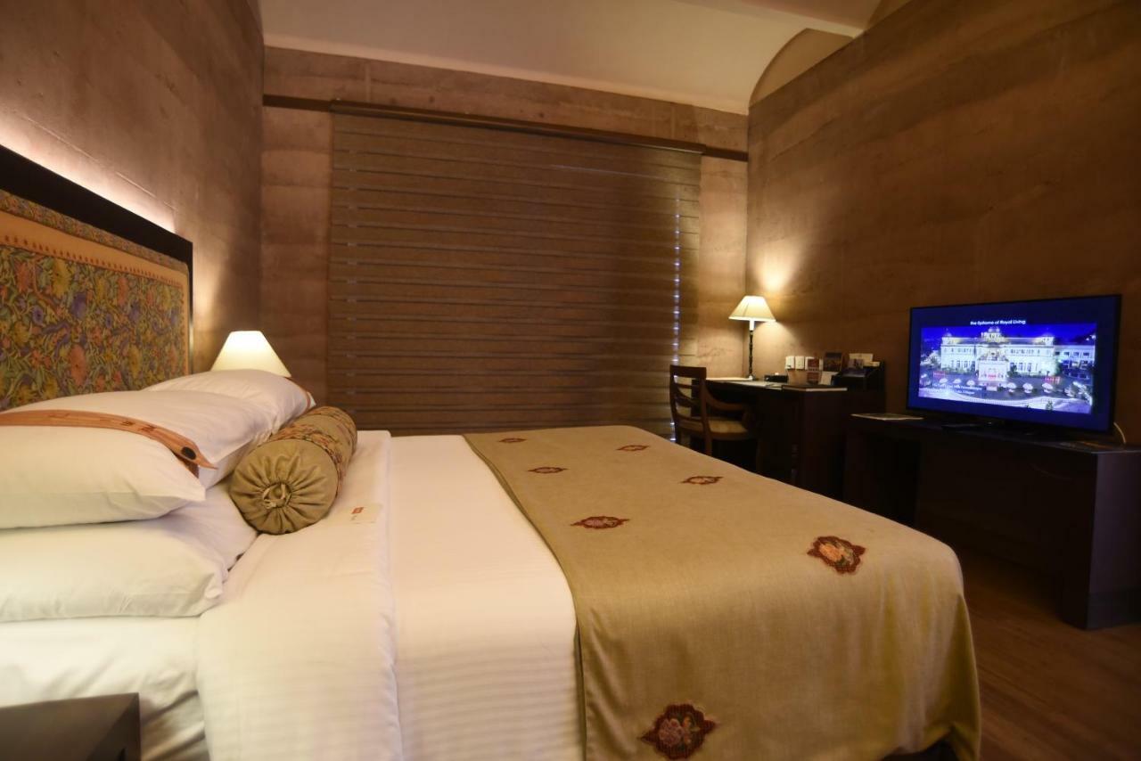 The Lalit Mangar Hotel Dhauj Luaran gambar